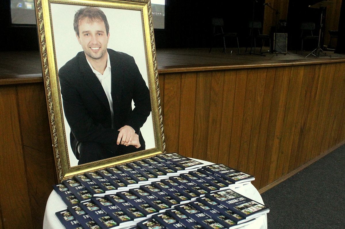 Lançamento Livro Tadeu Francine Ferreira 3