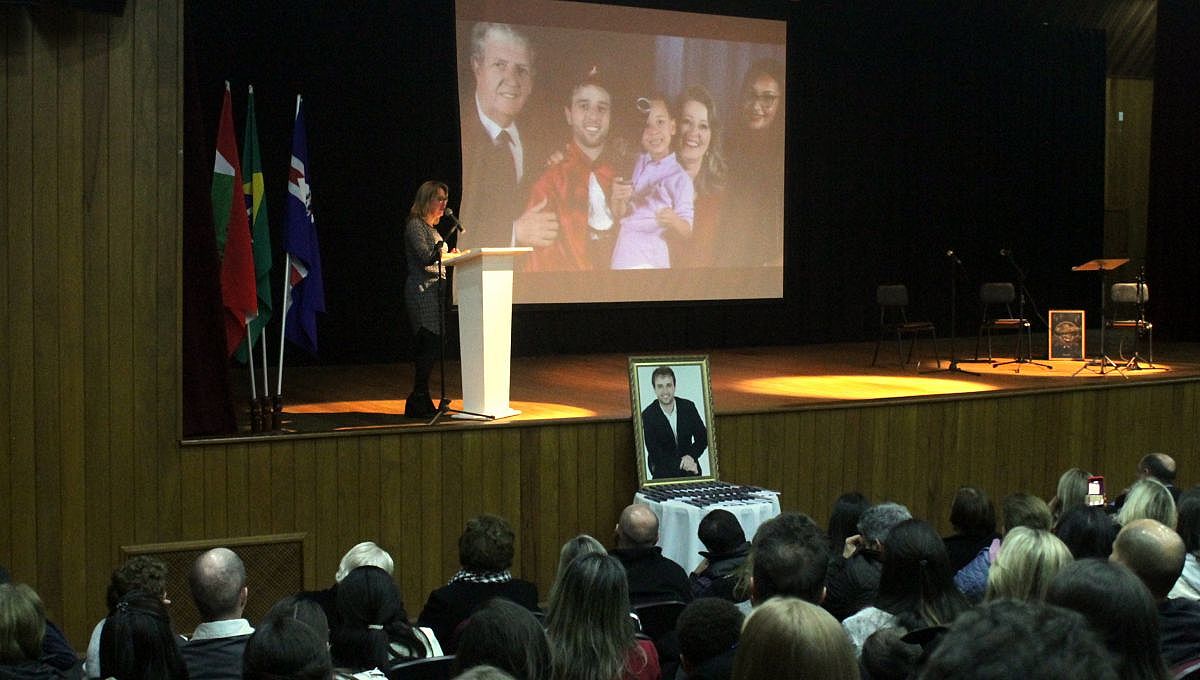 Lançamento Livro Tadeu Francine Ferreira 5