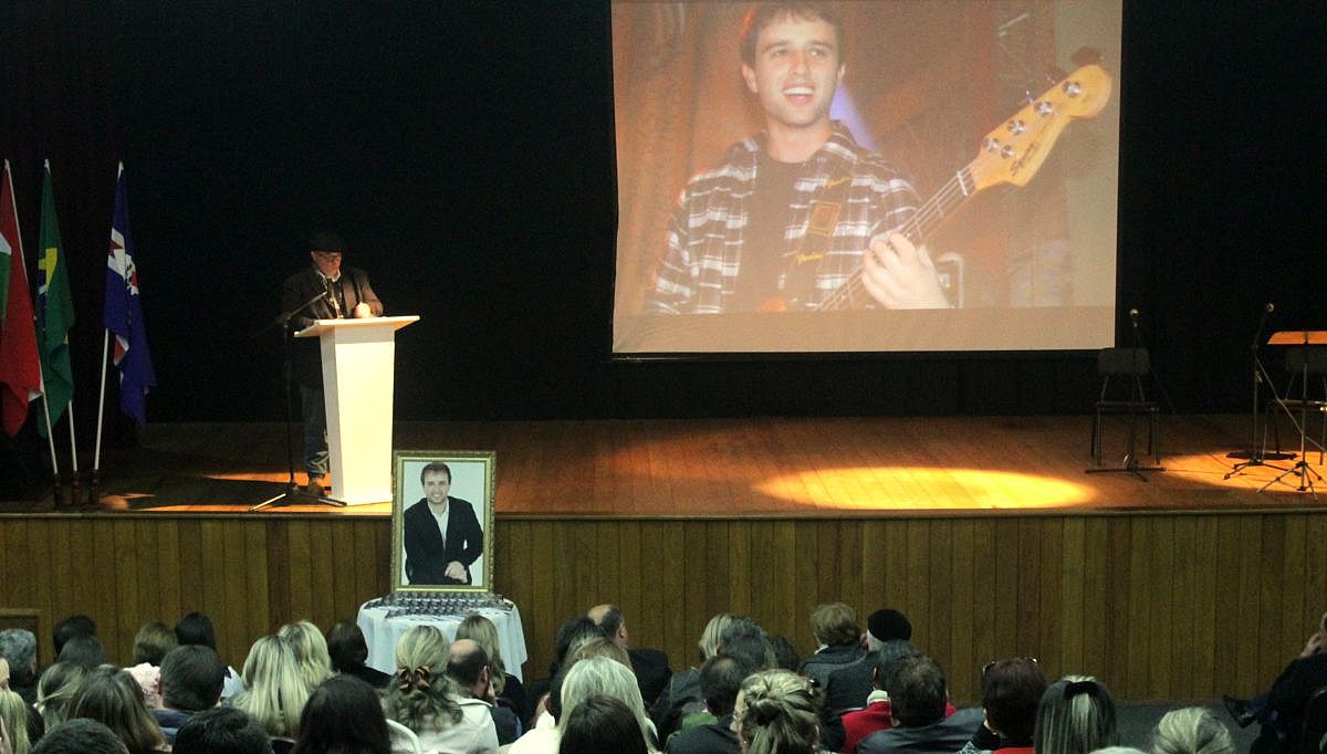Lançamento Livro Tadeu Francine Ferreira 6