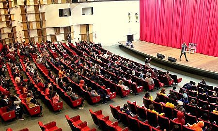 Teatro Elias Angeloni Peça O Moleque Fotos Guilherme Nuernberg 2