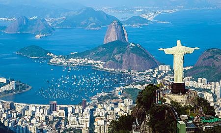 rj cristo redentor com baia de guanabara renato sette camara 11