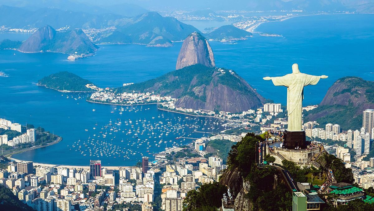 rj cristo redentor com baia de guanabara renato sette camara 11