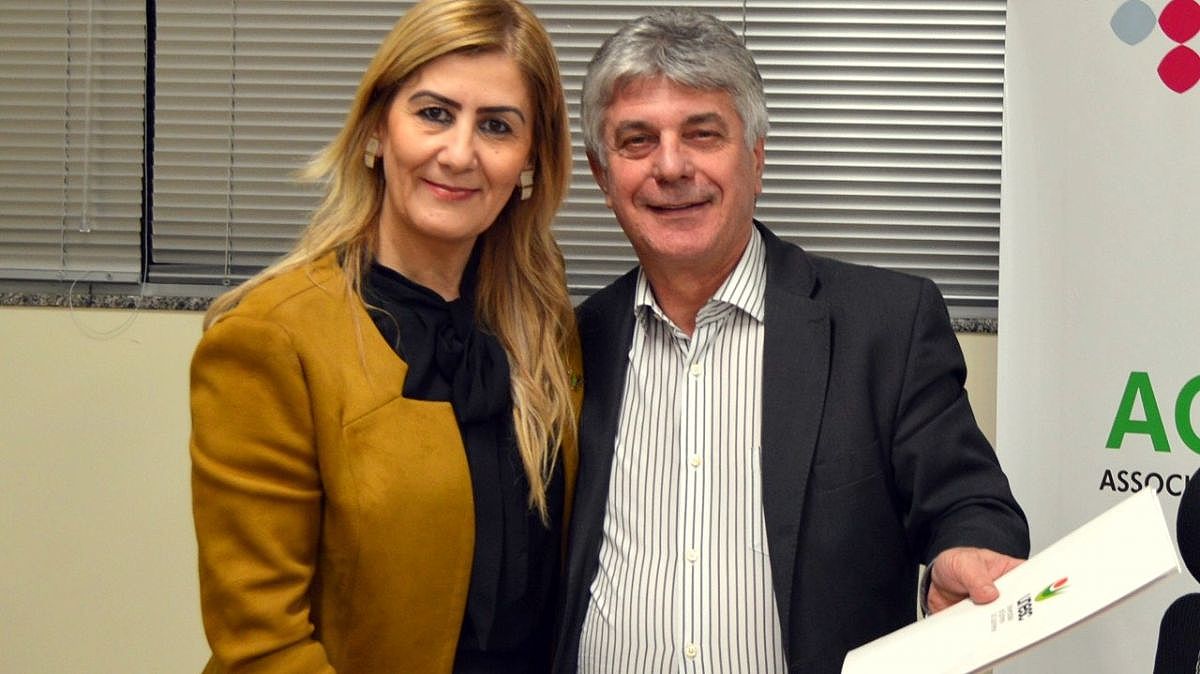 Luciane Ceretta e Moacir Dagostim Acic Entrega documento 1