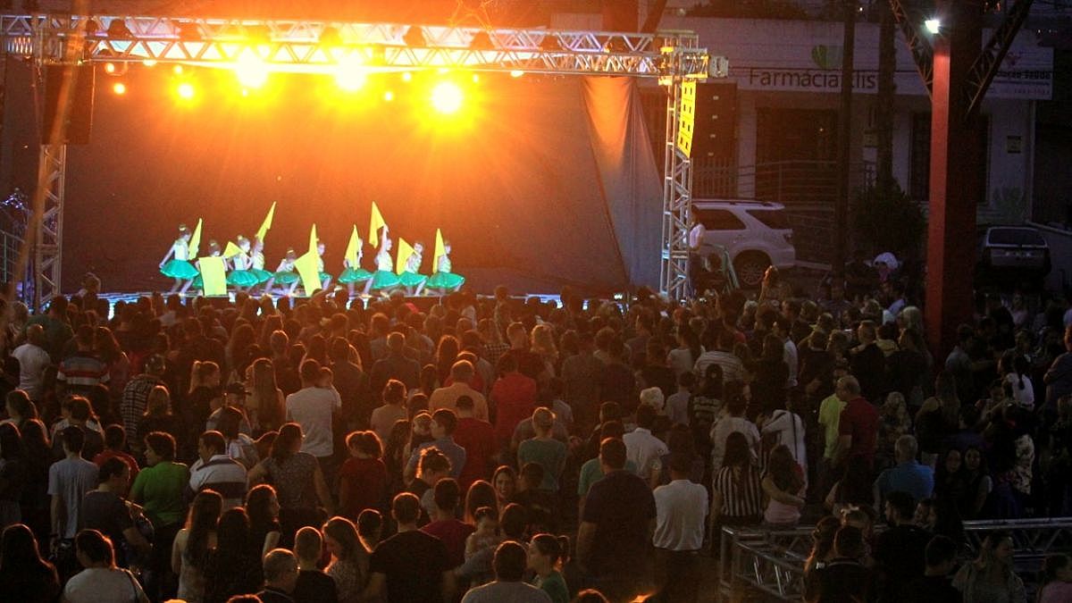 Alegria e encanto na abertura do Natal em Forquilhinha 10 natal 07