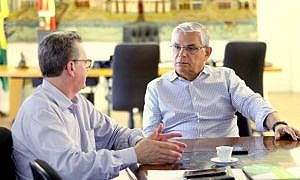 governador recebe do secretario da saude acelio casagrande um balanco 20181227 1830688016