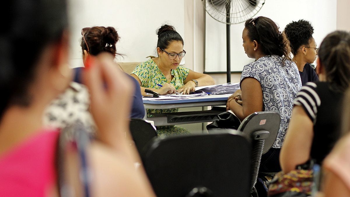 ContrataÃ§Ã£o de ACTs e EstagiÃ¡rios Foto de Jhulian Pereira 1