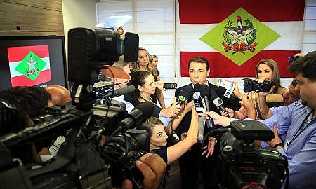 governador carlos moises anuncia primeiras medidas de contencao de gastos do executivo 20190102 1280463861