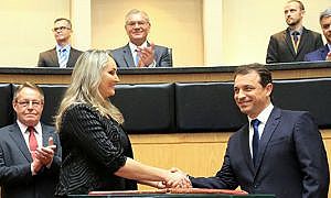 governador moises e da vice daniela reinehr tomam posse na alesc 20190101 1939922999