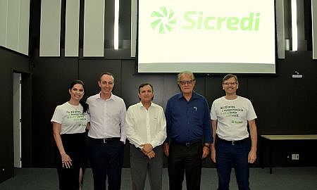 Dirigentes da Sicredi Sul SC Coletiva CrÃ©dito Daniela Soares