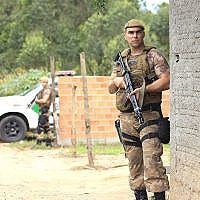 PM desencadeia operação policial com 32 homens e 16 viaturas em Forquilhinha 24 MG 0728
