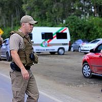 PM desencadeia operação policial com 32 homens e 16 viaturas em Forquilhinha 14 MG 0748