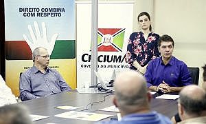 ReuniÃ£o entre Governo de CriciÃºma e pastores da AssemblÃ©ia de Deus de CriciÃºma Foto de Jhulian Pereira 2
