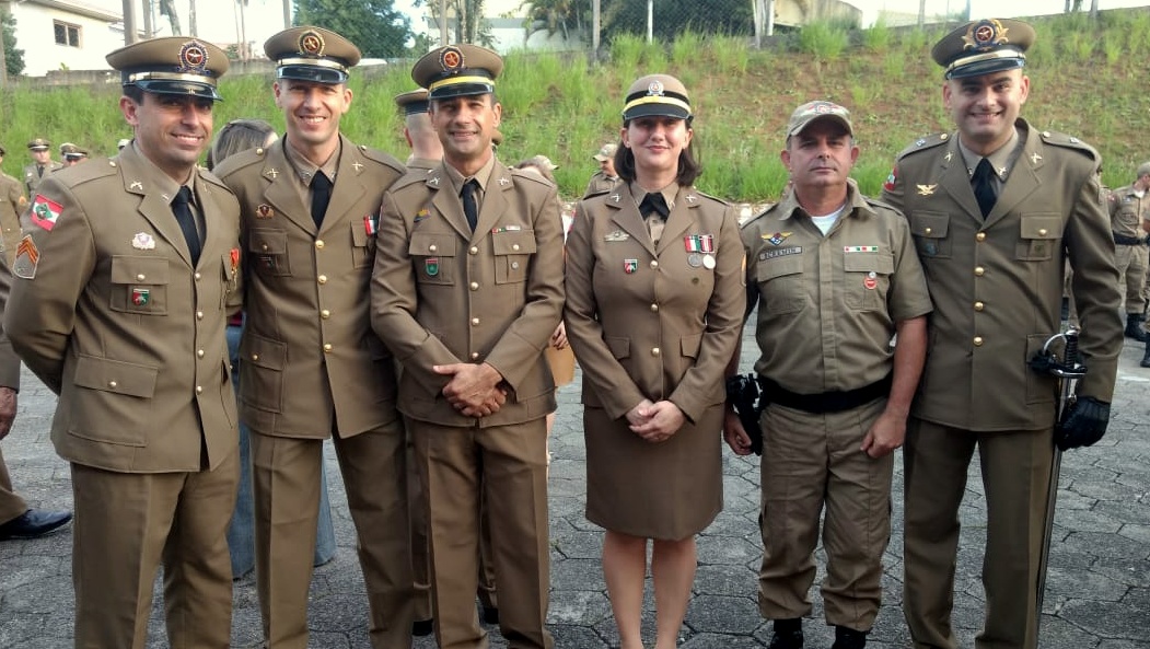 Homenagem policiais 1