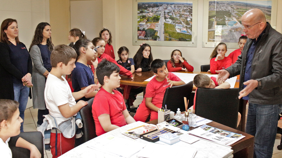 Visita alunos do Colégio Sagrada Família 7 1