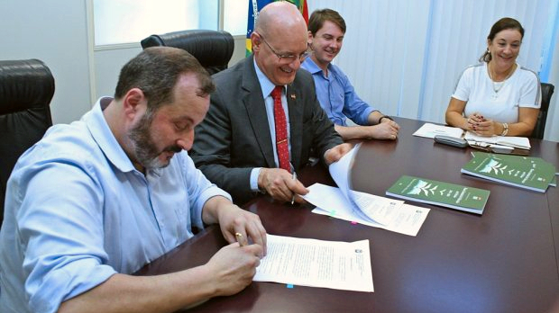 cooperacao viabiliza educacao formal no sistema prisional de sc 20190618 1135751222 1