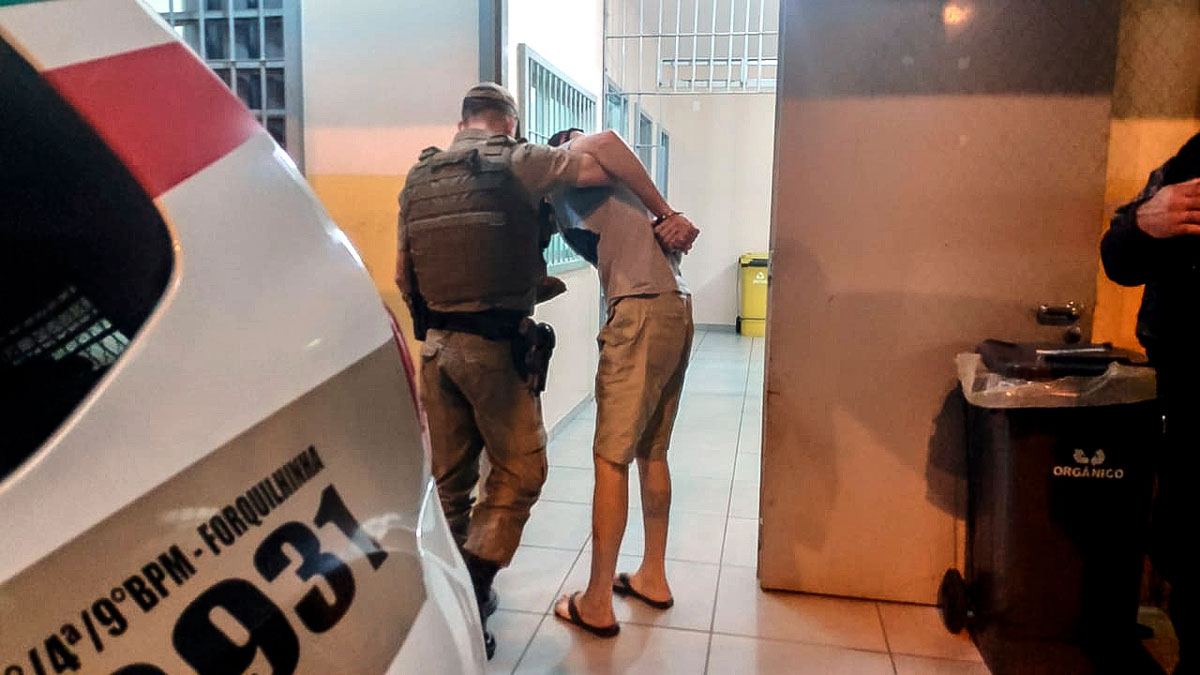 prisao parana forum forquilhinha