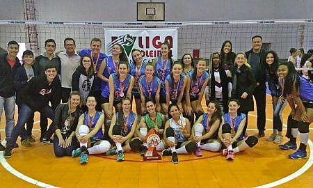 Vôlei de Forquilhinha é tetracampeão 2 1