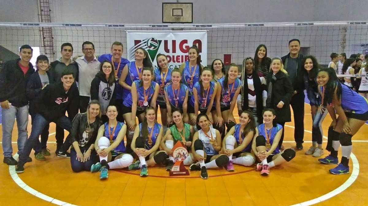 Vôlei de Forquilhinha é tetracampeão 2 1