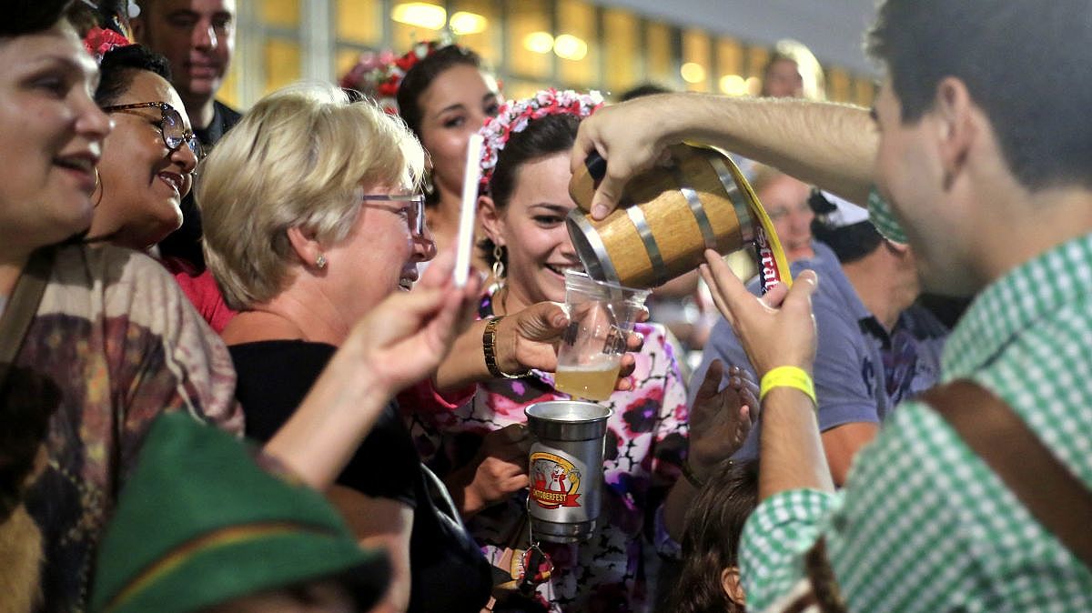 blumenau 32 oktoberfest 20151007 2014593659