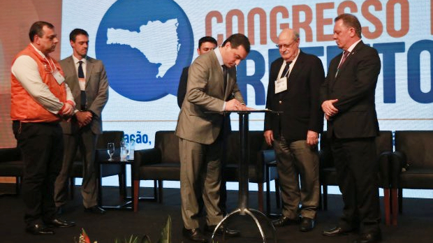 sao jose governo lanca programa sc resiliente para atuar na prevencao a desastres em parceria com prefeituras 20190925 1802323752 1