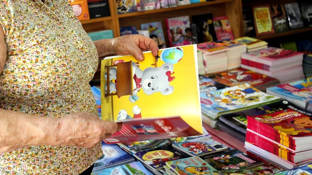 Início da feira do livro Foto Maria Henrique Leandro 2