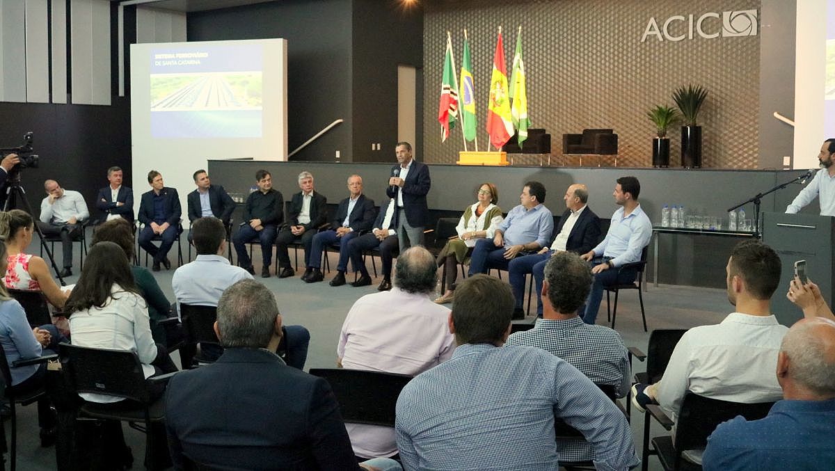 Reunião modal ferroviário 025