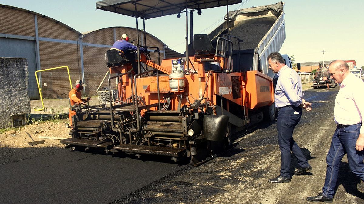 Pavimentação na Rua Maximiliano Gaidzinski 45