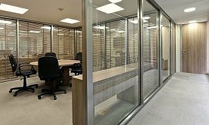 Escritórios Modernos de Vidro