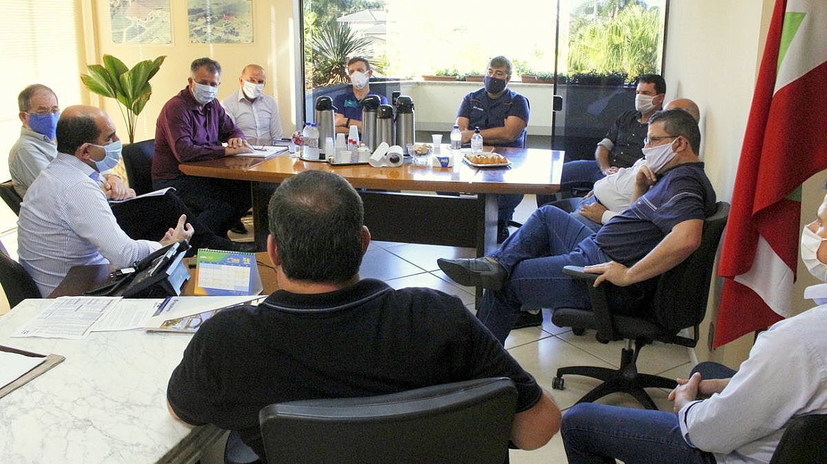 Setor público e privado reunidos em Forquilhinha 3