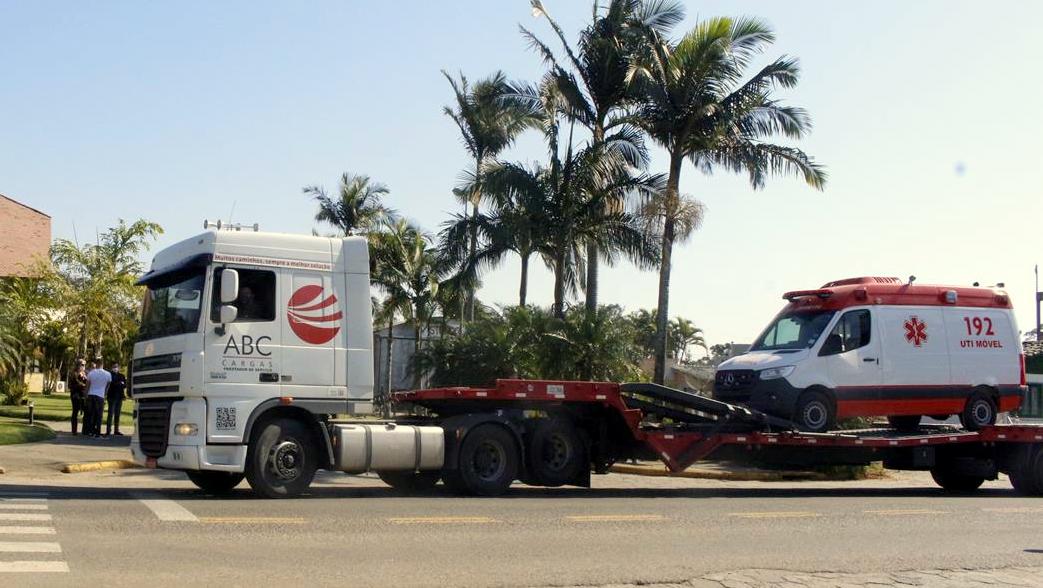 Forquilhinha recebe ambulância da JBS 1