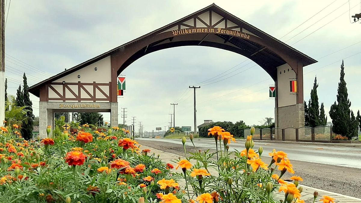 Portico com nova identidade visual Forquilhinha 1
