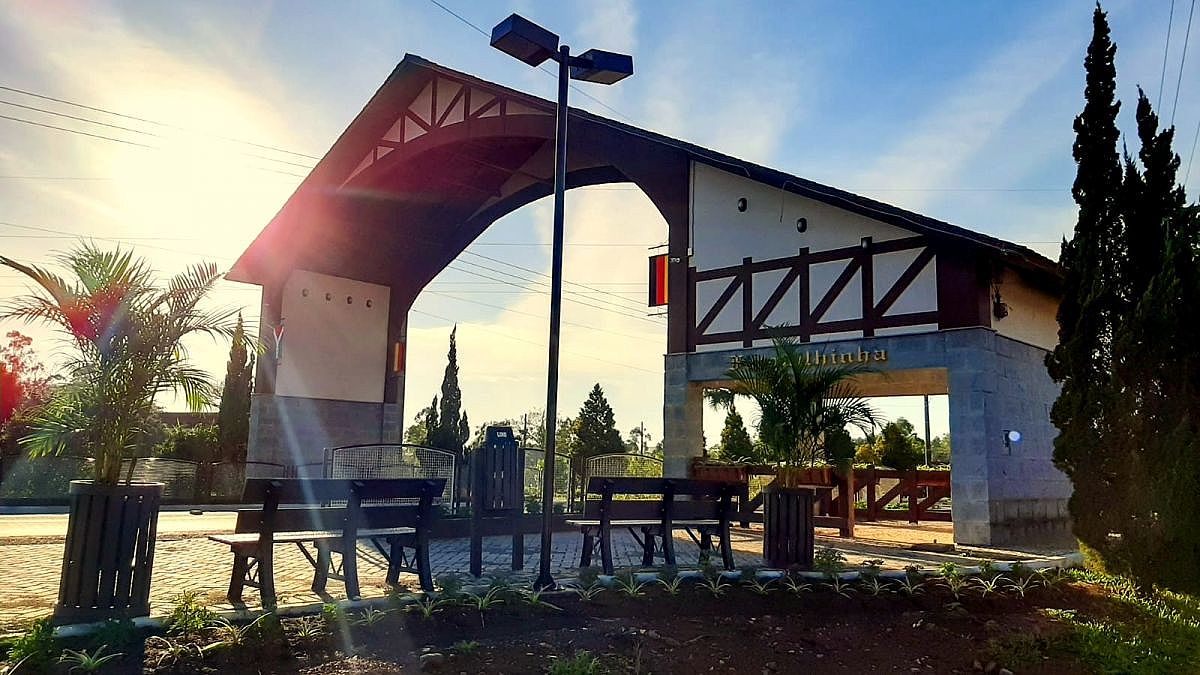 Portico com nova identidade visual Forquilhinha 4