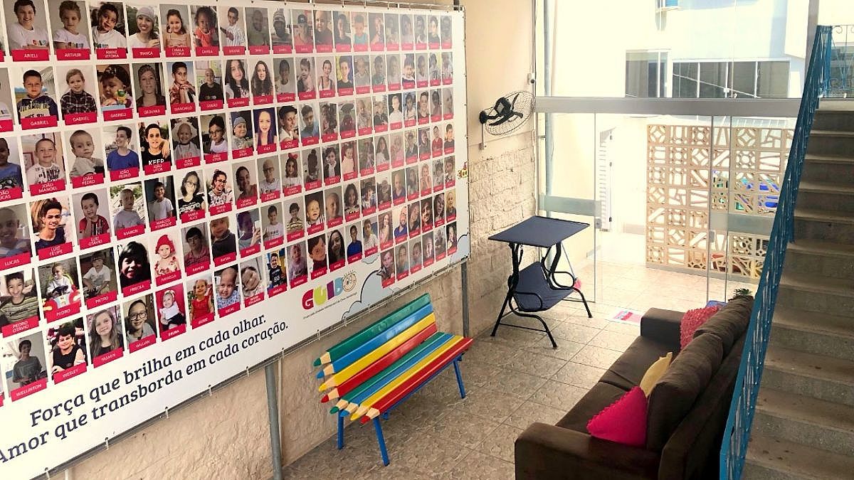 Projeto Meu Abrigo da Casa Guido e um dos contemplados e substituira a lona do espaco de descanso dos pacientes por um telhado