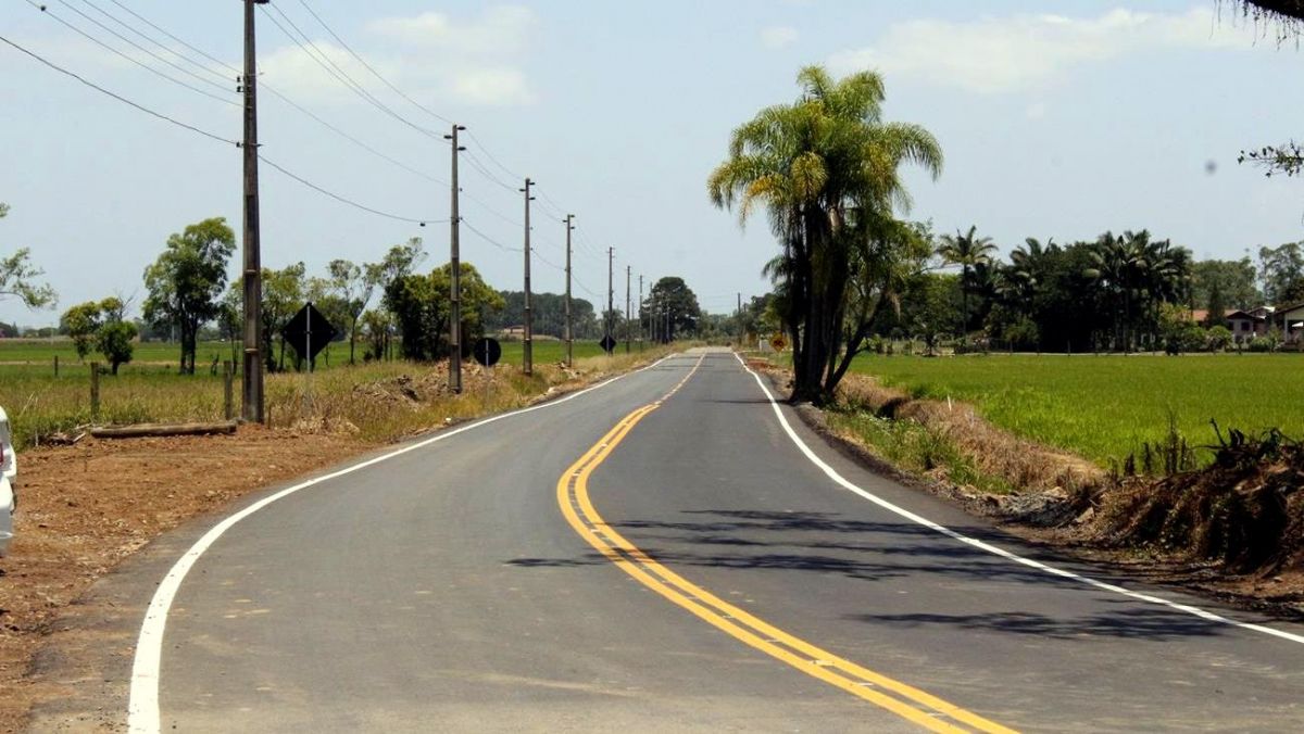Arquivo trecho ja pavimentado da Rodovia Francisco Ricken