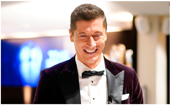 Não deu para Cristiano Ronaldo e Messi, Lewandowski é o melhor do mundo este ano 7 Captura de tela inteira 22122020 181039.bmp