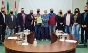 Familiares de Charleston na Camara de Forquilhinha