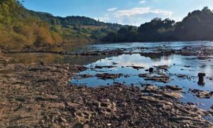 seca estiagem rio leito 20210506 1698823265