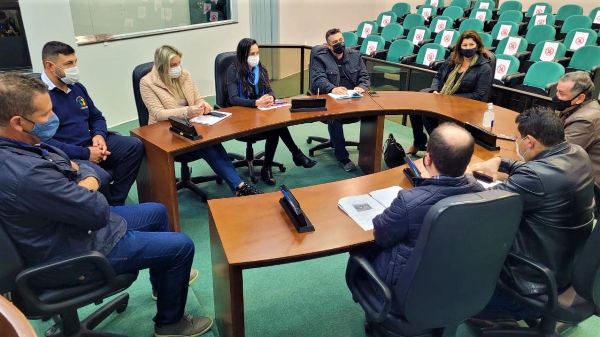 Vereadores com a equipe da Saude de Forquilhinha 3