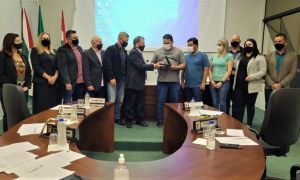 Mocao de Aplausos aos servidores da Saude 2