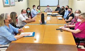 Assoc Grupo e Governo