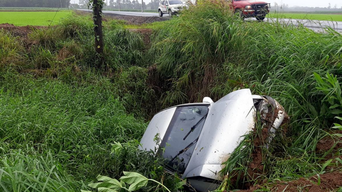 Saída de pista é registrada na Rodovia Jacob Westrup 8 ef9c8f8f 8040 493f bc2f e2fa2f0c4151