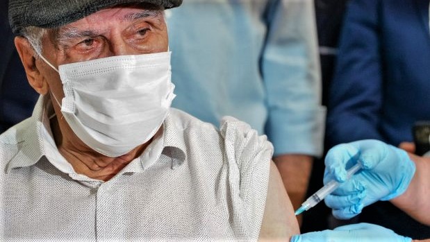 vacina idosos covid 19