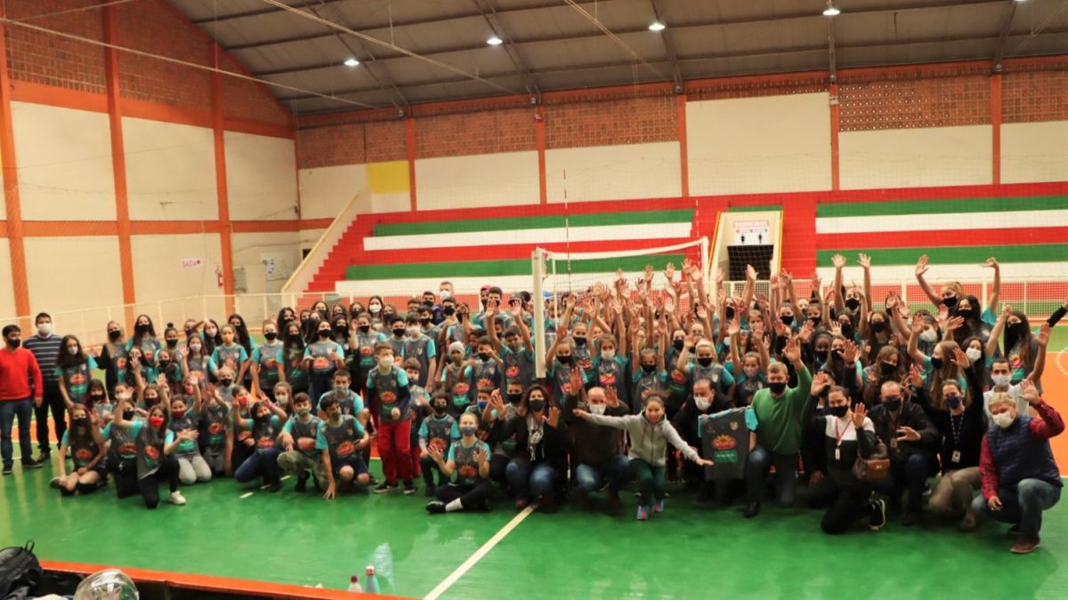 Entrega camisetas treino 1