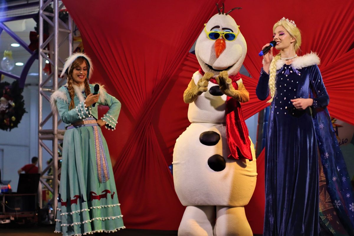 Espetaculo musical Frozen Criciuma Shopping 2