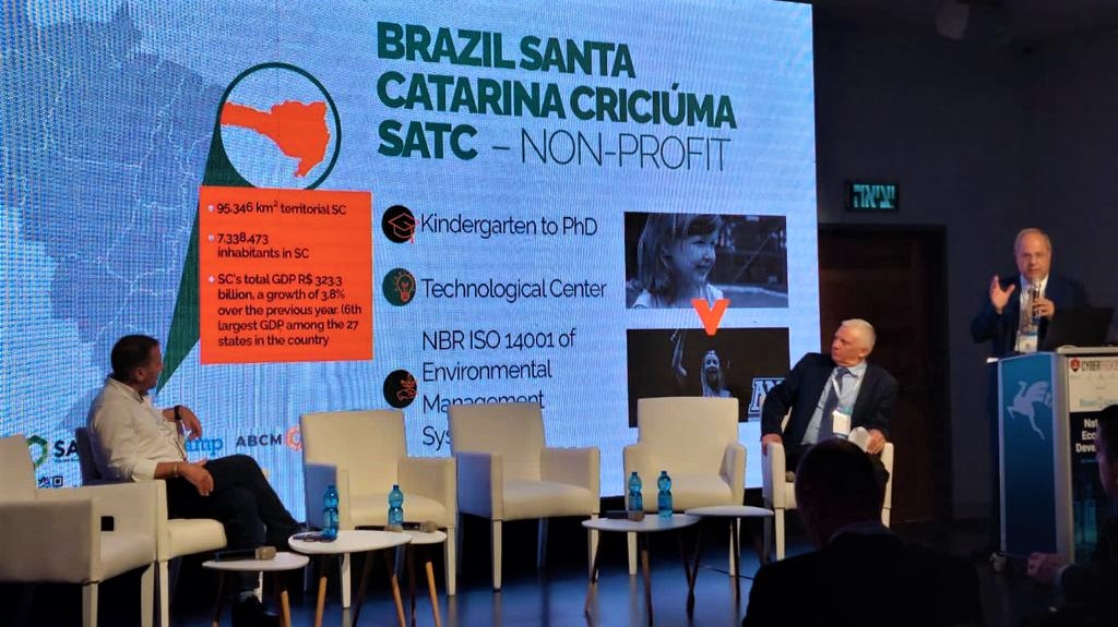 Zancan palestra Israel