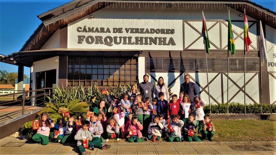 Alunos do Pequenos Pensadores na Camara de Forquilhinha 5