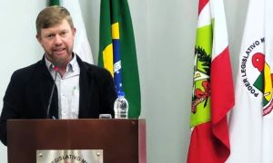 Marcos Rocha Macedo na presidência da Cãmara em Forquilhinha (2)