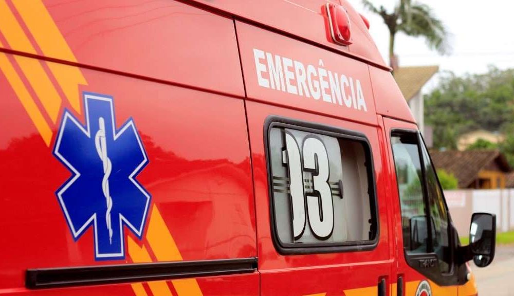 Bebê Bombeiro queda moto