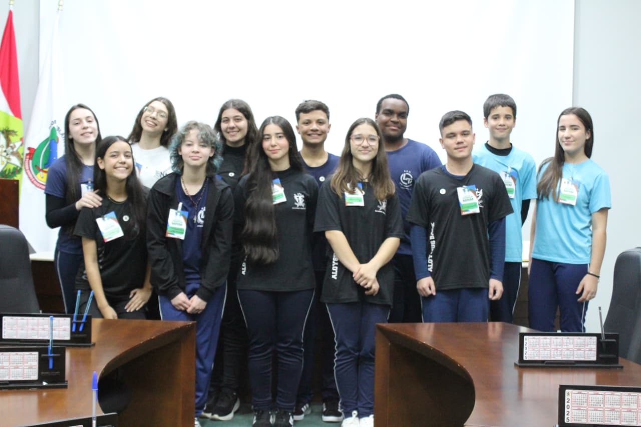 Câmara de Vereadores de Forquilhinha realiza formação com vereadores mirins eleitos - Foto Mariana Martins