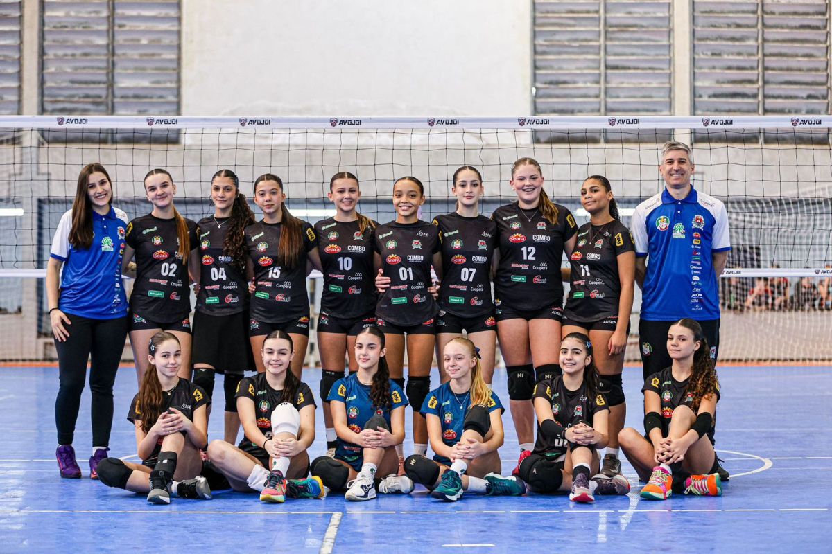 Vôlei de Forquilhinha conquista vaga na etapa estadual dos Joguinhos Abertos de SC 6 Vôlei